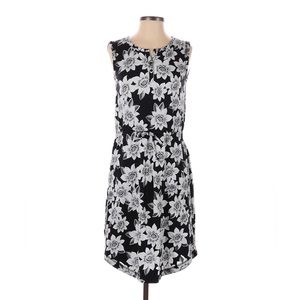 T by Talbots black and white floral dress. Drawstring waist. Size MP. NWOT.